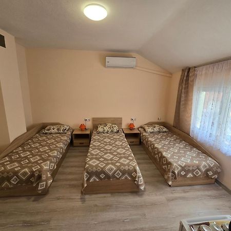 Fema Guest House Balchik Quarto foto