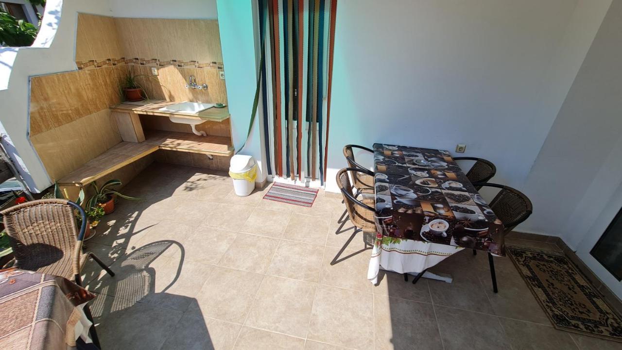 Fema Guest House Balchik Exterior foto