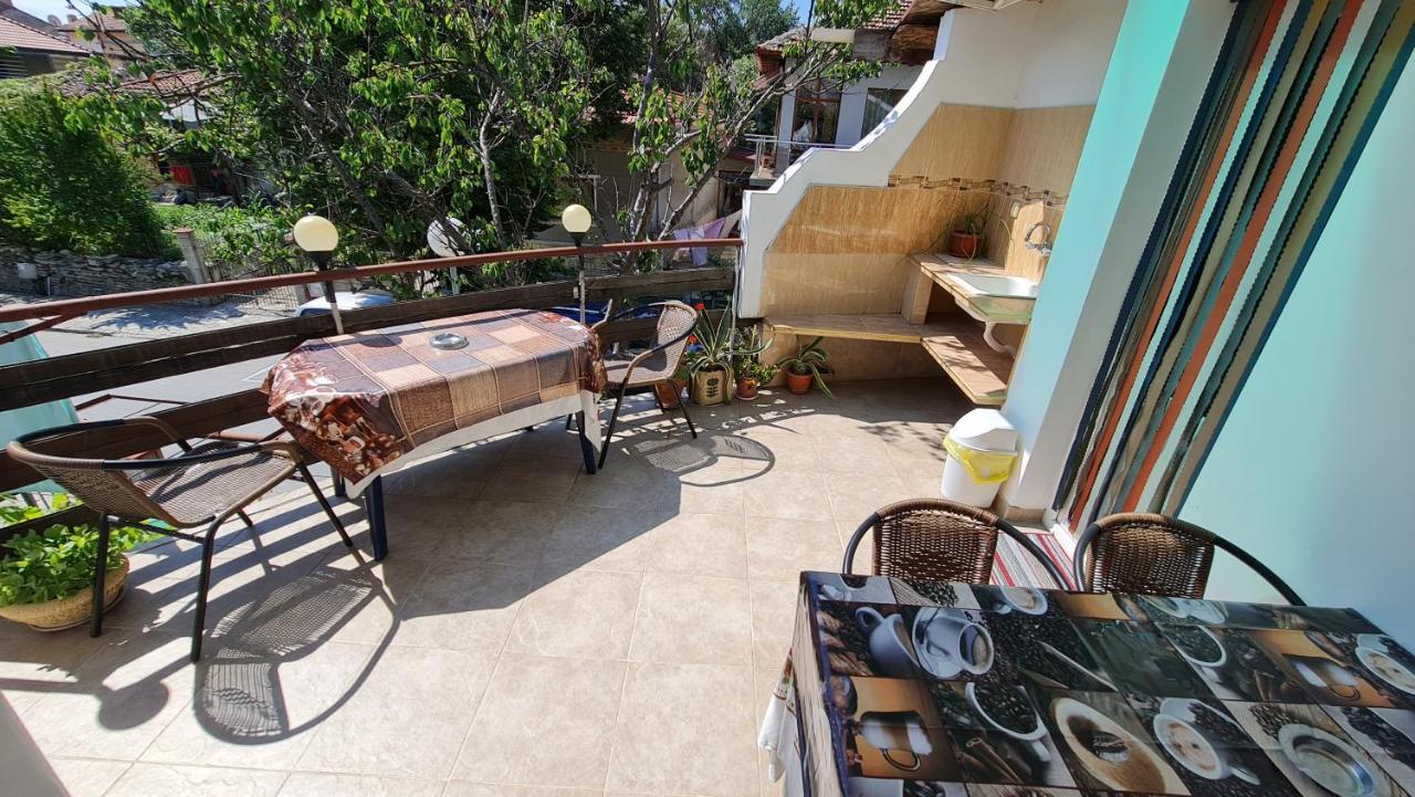 Fema Guest House Balchik Exterior foto