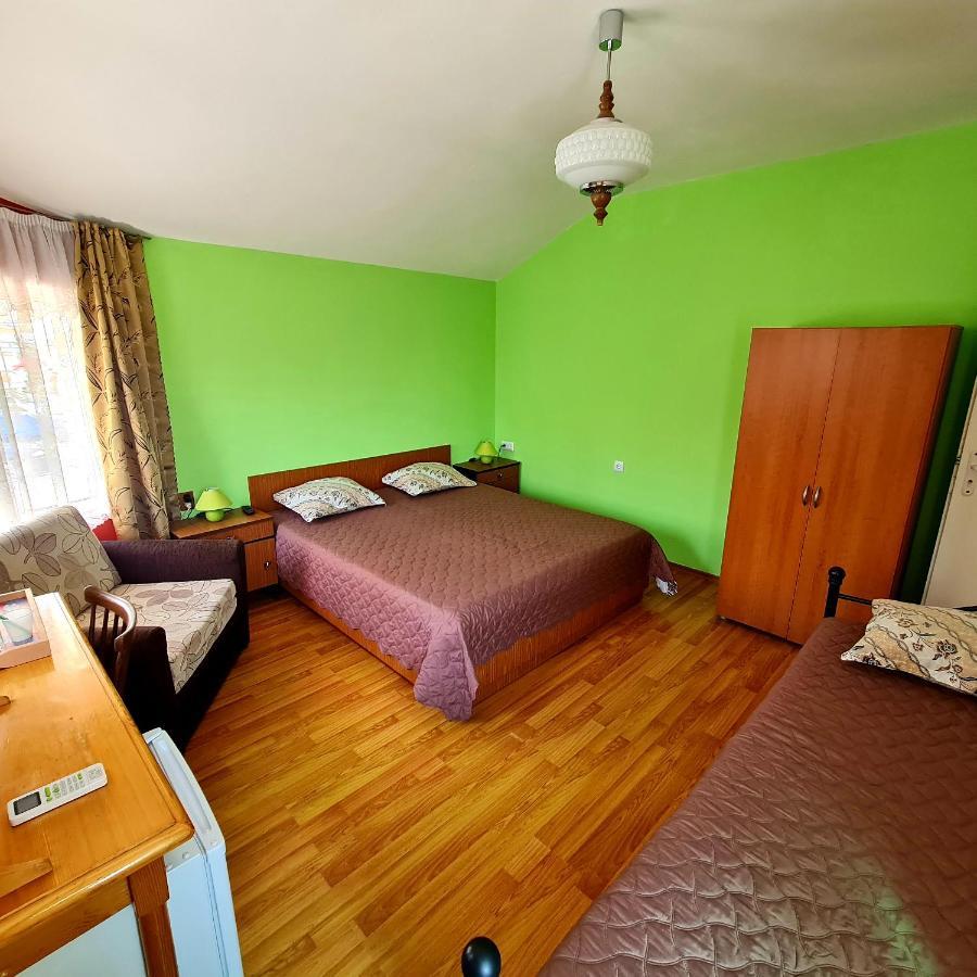 Fema Guest House Balchik Exterior foto