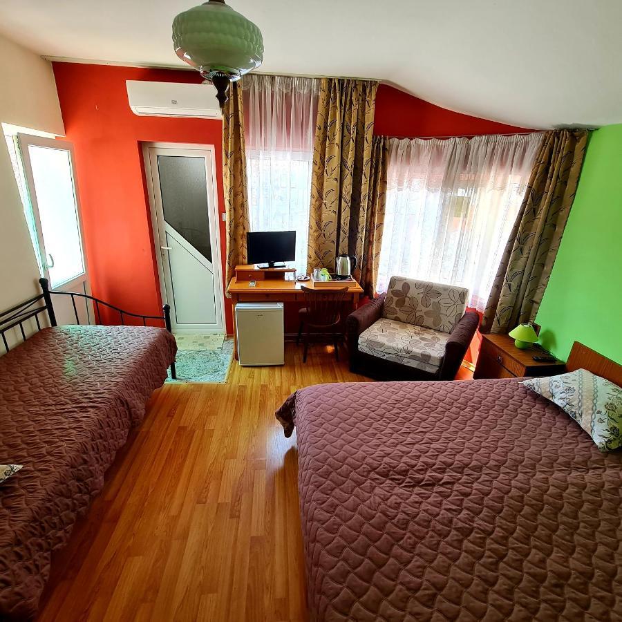 Fema Guest House Balchik Exterior foto