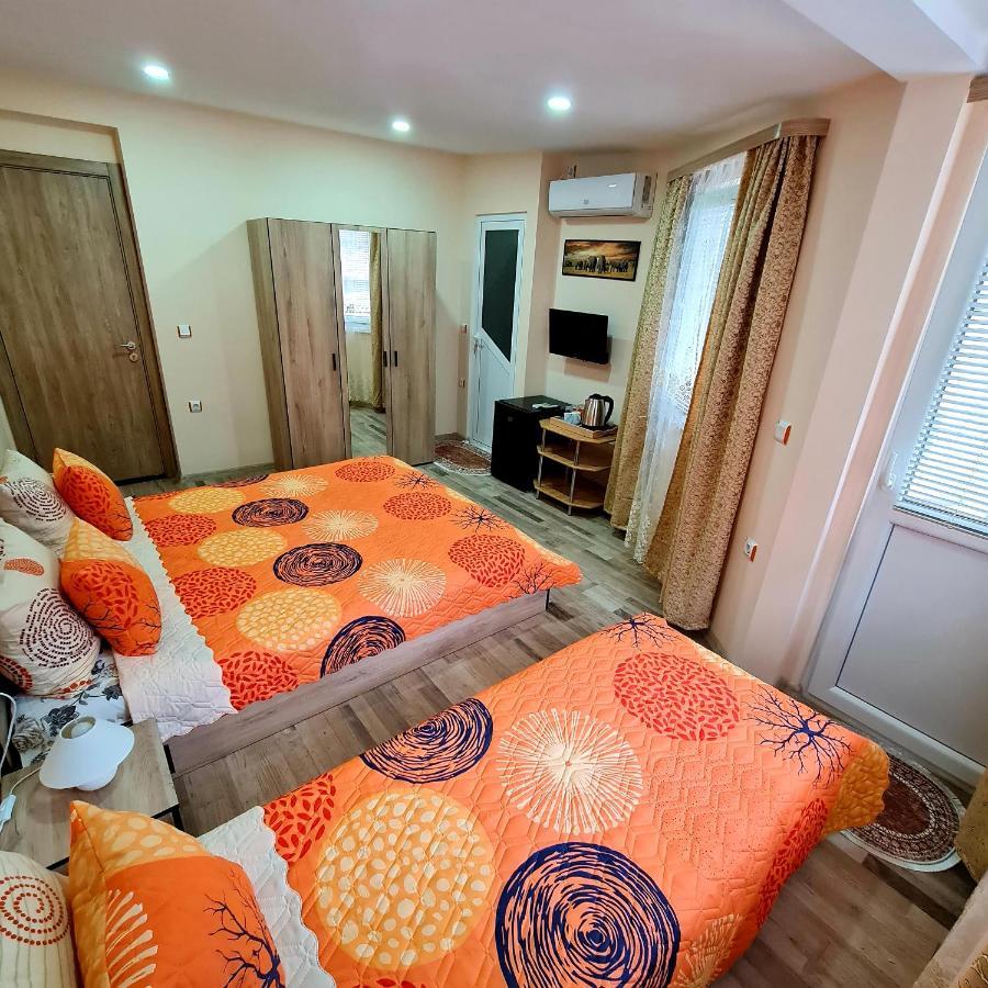 Fema Guest House Balchik Exterior foto