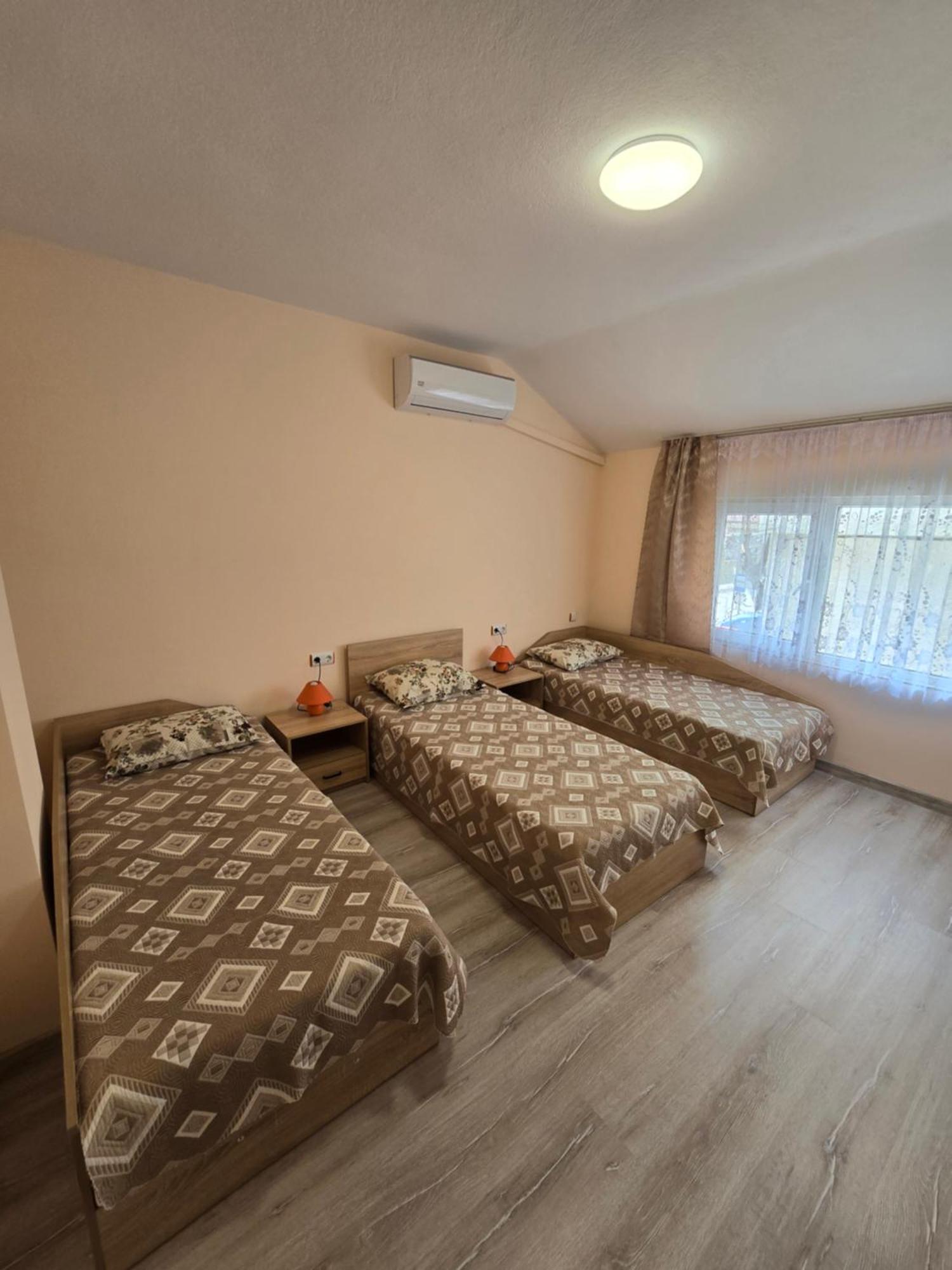 Fema Guest House Balchik Quarto foto