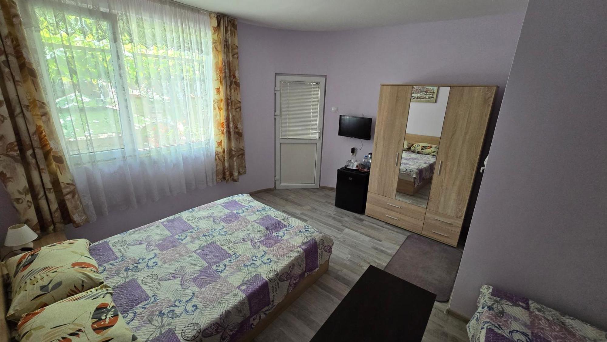 Fema Guest House Balchik Quarto foto