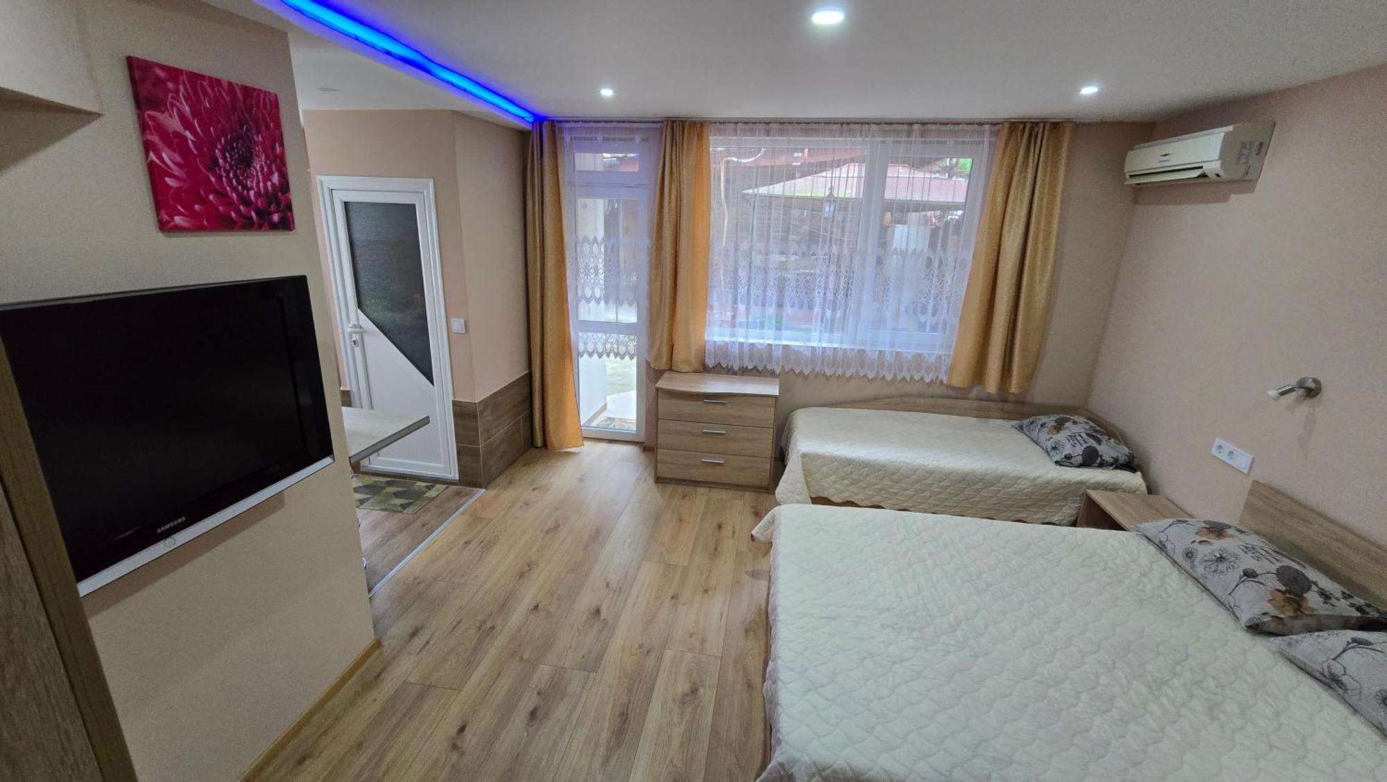 Fema Guest House Balchik Quarto foto